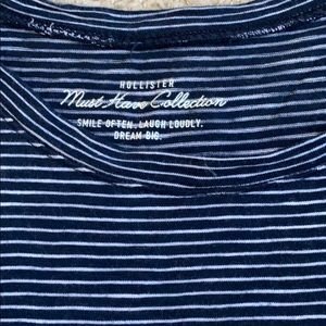 Hollister women’s t shirt